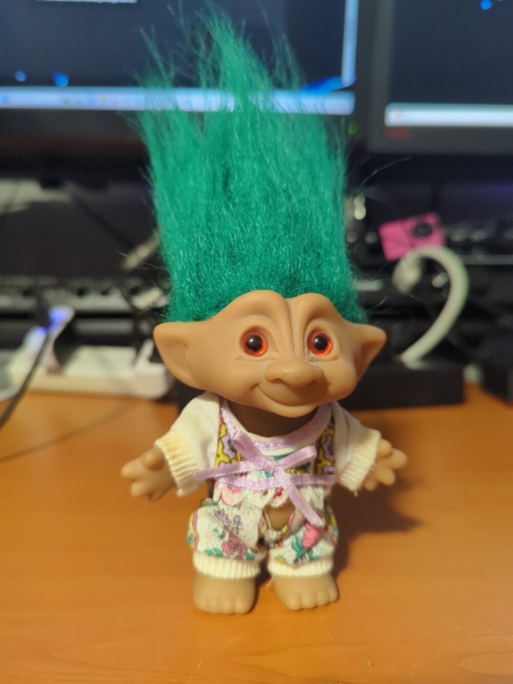 Vintage Ace Novelty Treasure Troll Red and Star Jewel 5”